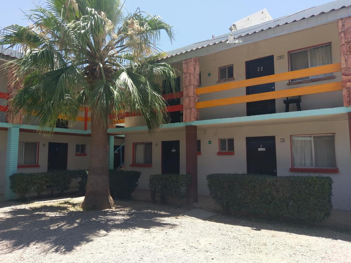 Hotel Rancho Viejo Chihuahua Kültér fotó